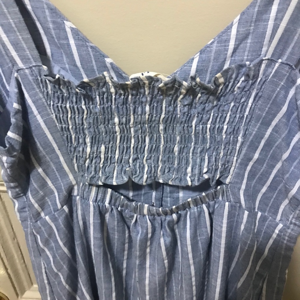 Gilli Button Down Midi Dress in Stripe - Picture 5 of 6